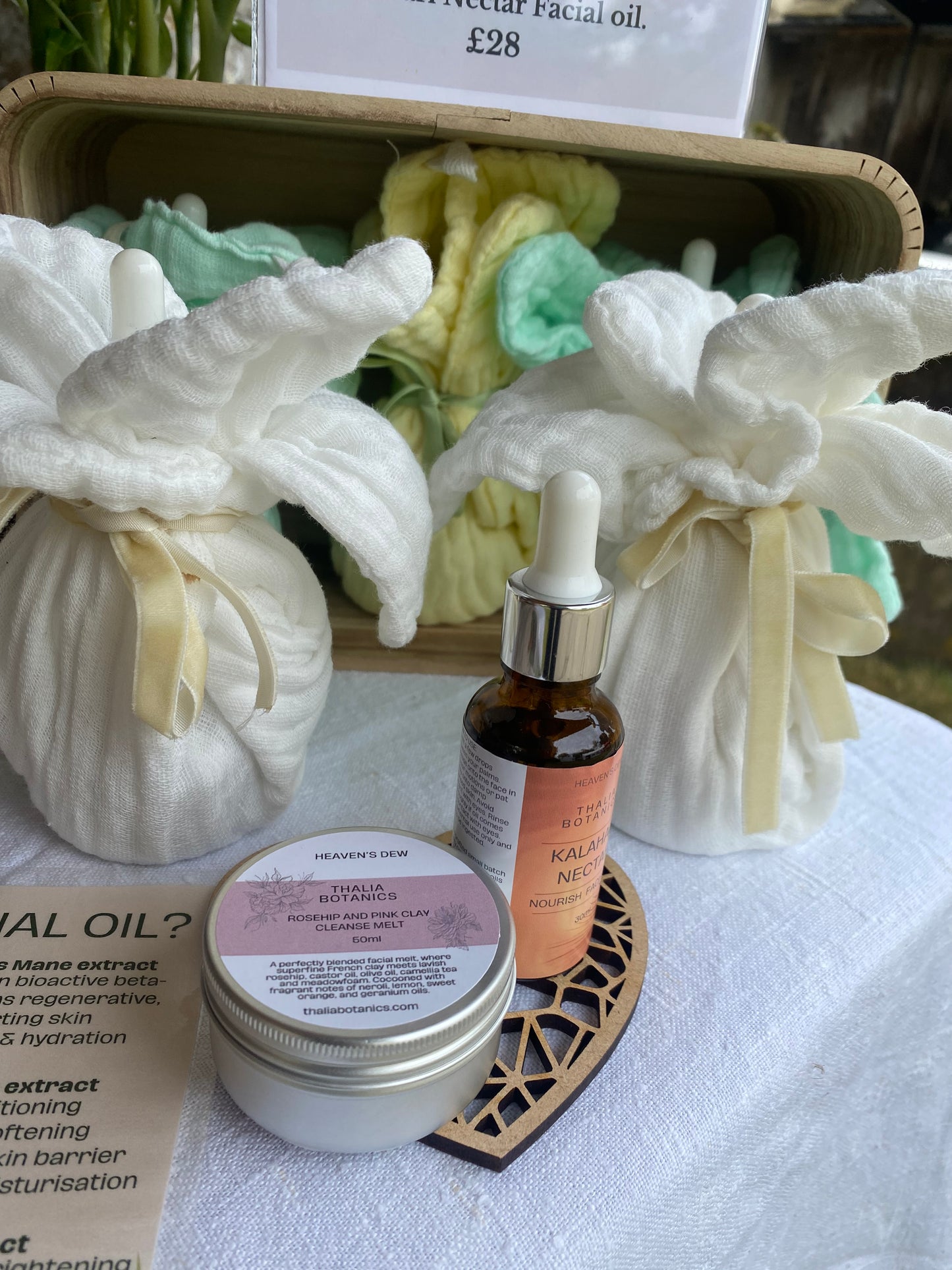 Facial Nourish Parcel
